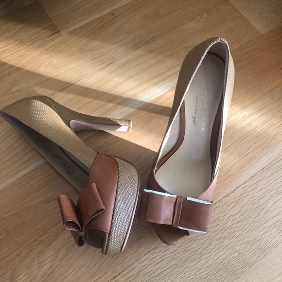 Talbots Shoes - NWT Leather peep-toe high heels
